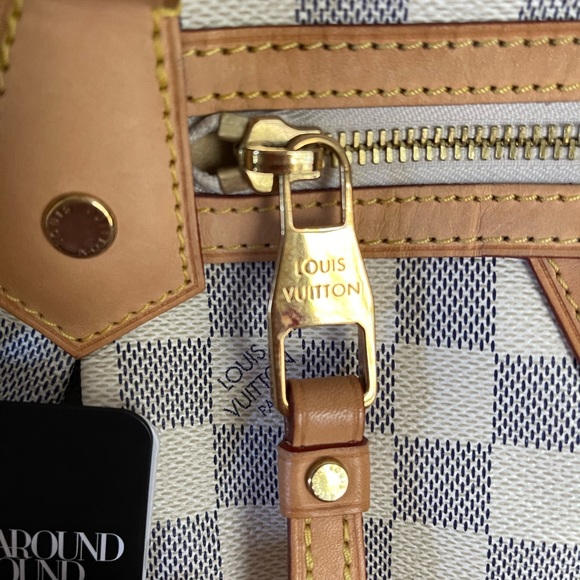 Beautiful Authentic LV Damier Azur Evora GM Handbag - Picture 5 of 16